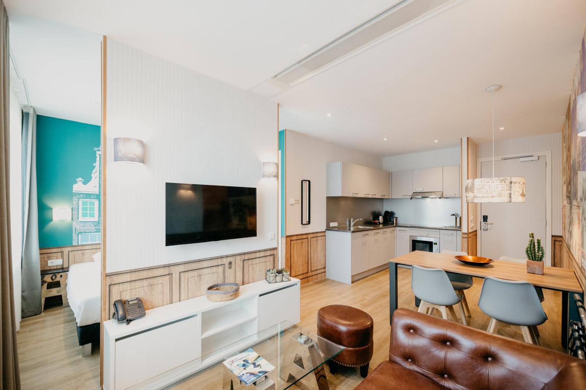Executive Studio
