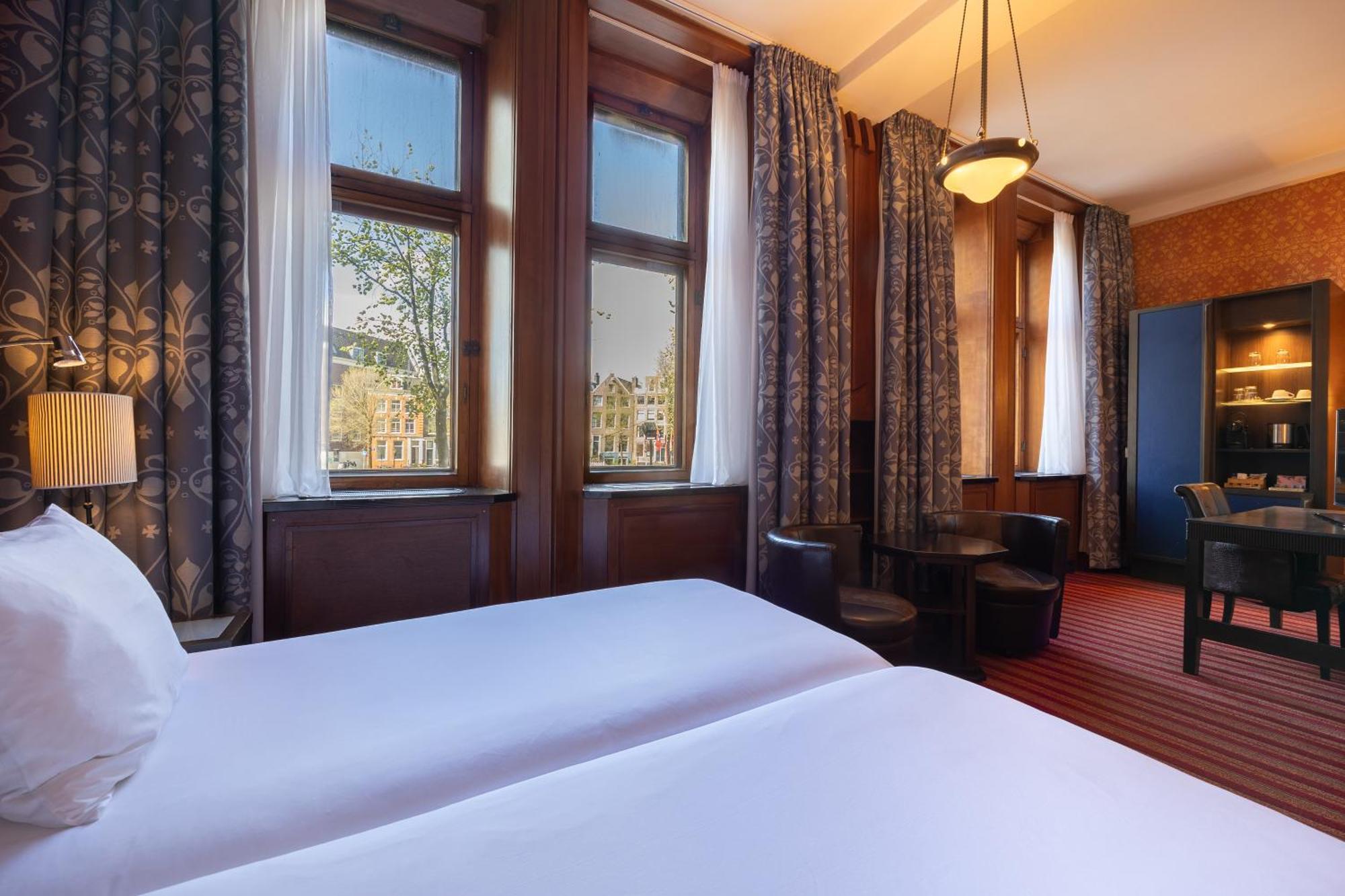 Deluxe Zimmer mit Blick auf den Kanal
