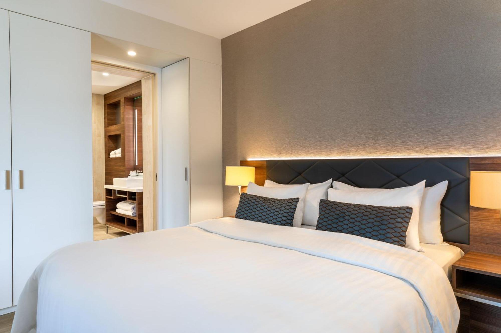 Suite mit 1 Schlafzimmer mit 1 Kingsize-Bett und Schlafsofa