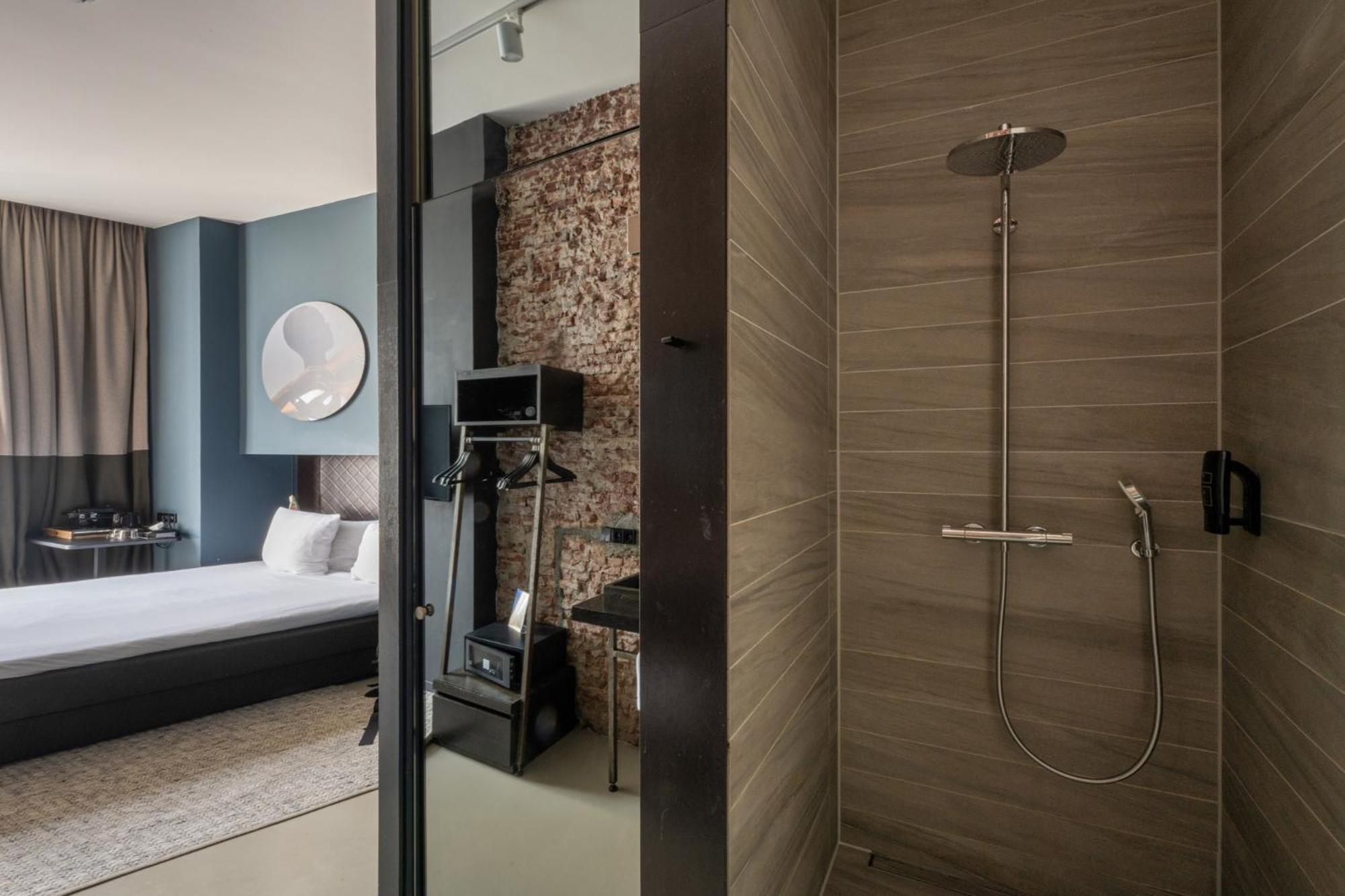 Double Room,1643778872:JPEG