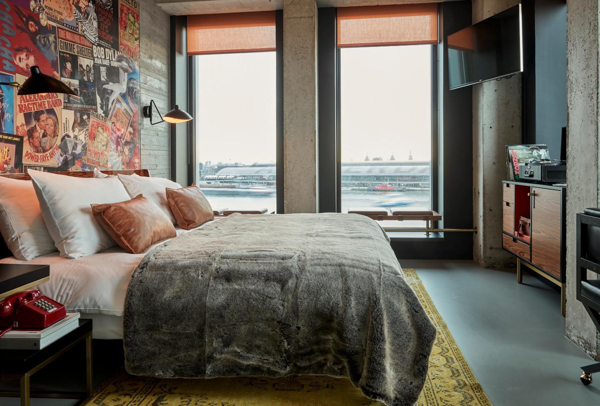 Deluxe Eckzimmer mit Stadtblick