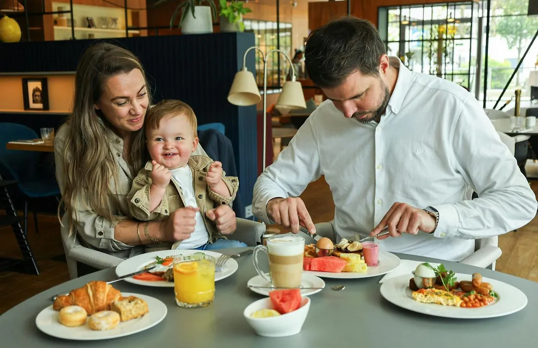 Courtyard By Marriott Amsterdam-1